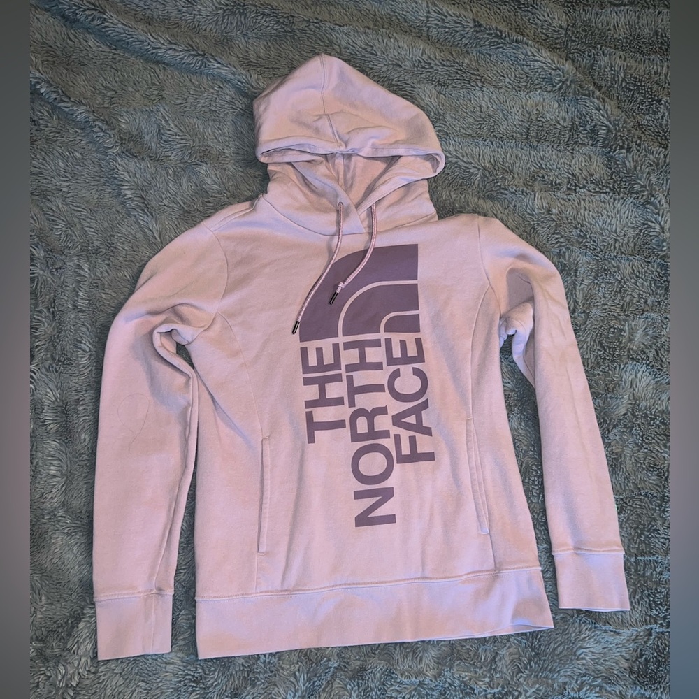 The North Face lavender pull over hoodie. Size small. Women’s.
